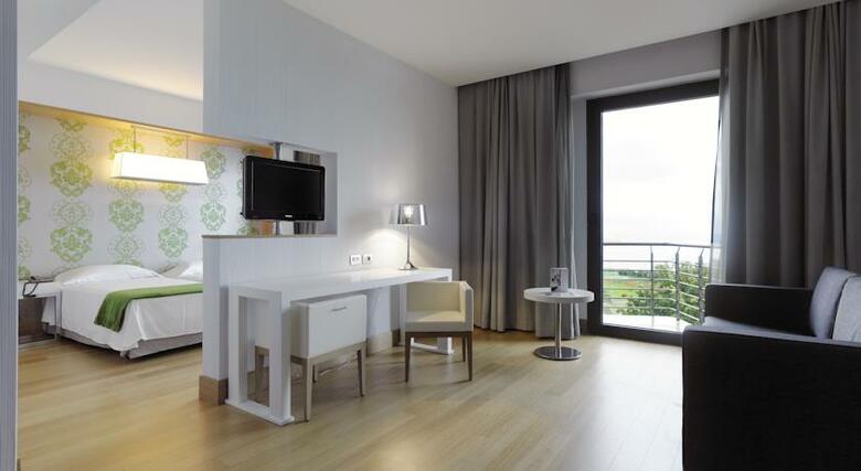 Hotel NH Palermo