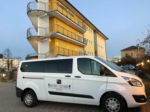 Hotel Alveri