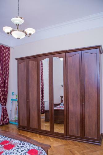 Apartment In Khreshchatyk Passage
