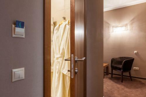 Crystal Hotel