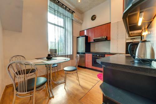 Slava Park Apartment