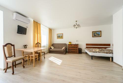 Comfortable Apartment Near Airport Zhulyny