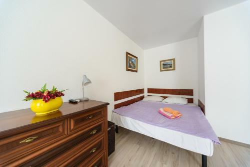 Comfortable Apartment Near Airport Zhulyny