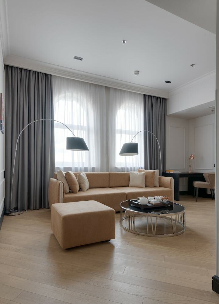 Hotel Riviera House