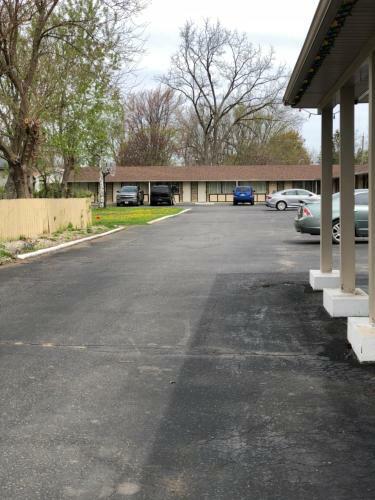 Grand Motel