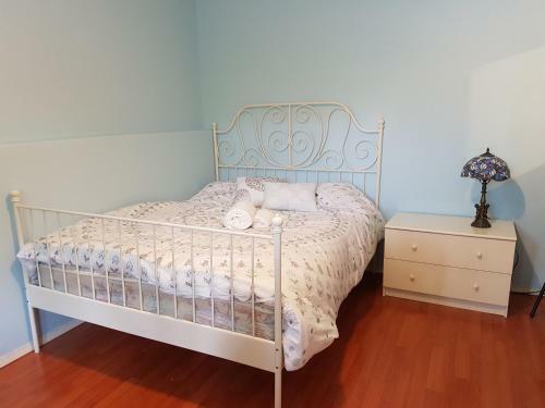Hostal Burris Guest House