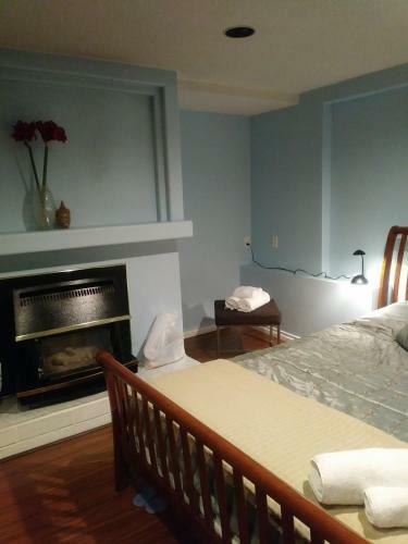 Hostal Burris Guest House