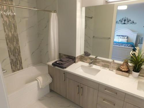 Apartamento Three-bedroom House With Balcony #33 Sunalta Downtown
