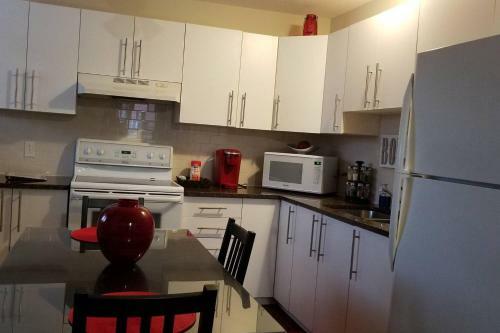Amazing Property Rentals - 2 Bdrm Apartment #30a