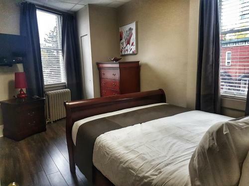 Cozy 2 Bedroom Apartment