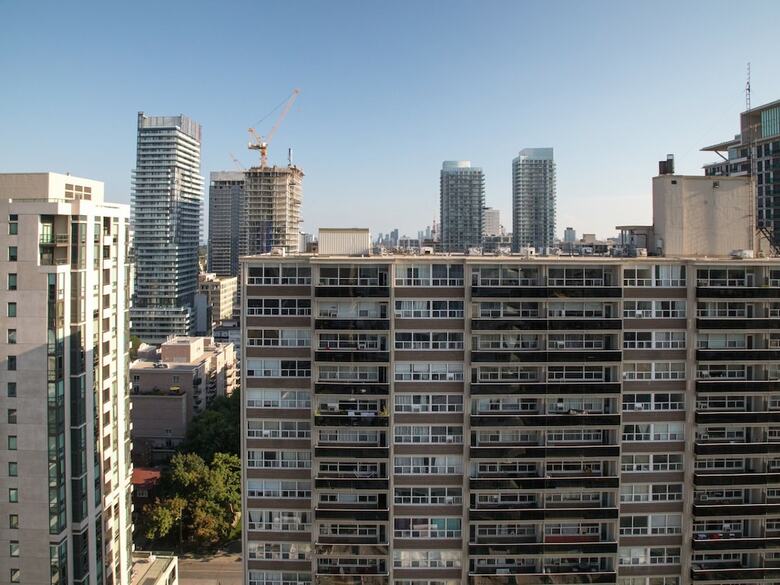 Apartamento Modern 2 Bedroom Yonge And Eglinton Condo