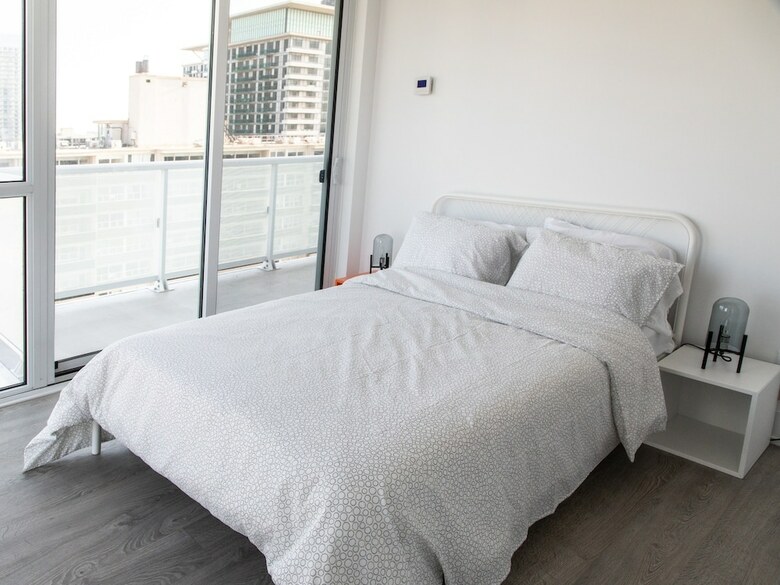 Apartamento Modern 2 Bedroom Yonge And Eglinton Condo