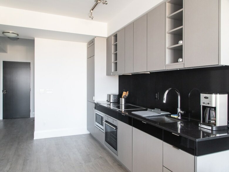 Apartamento Modern 2 Bedroom Yonge And Eglinton Condo