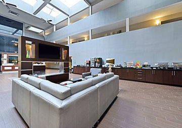 Hotel Quality Suites Nashville Airport
