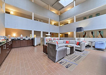 Hotel Quality Suites Nashville Airport
