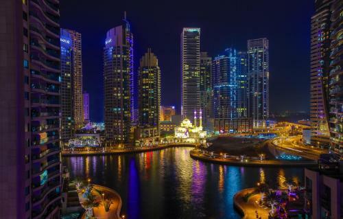 Two Bedroom Apartment With Sea View - Marina Diamond 4