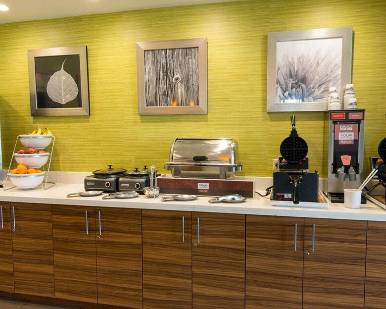 Hotel Comfort Suites Bossier City