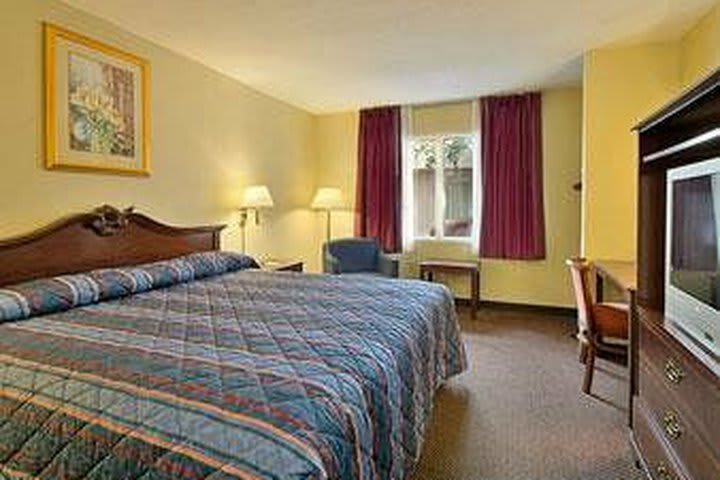 Hotel Super 8 Brockton