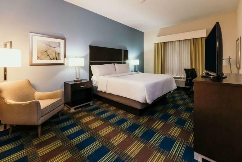 Holiday Inn Express Hotel & Suites Ankeny-des Moines