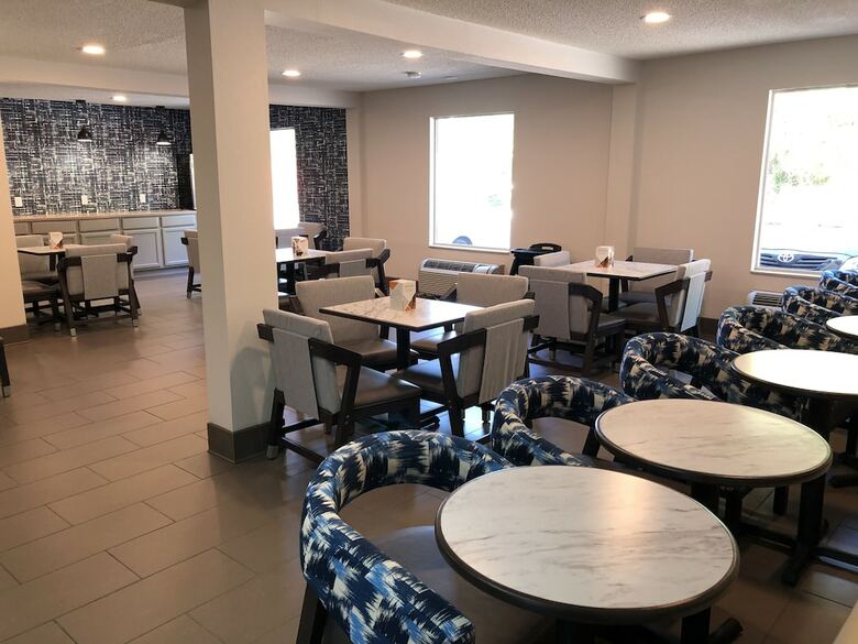 Hotel Clarion Pointe Beckley