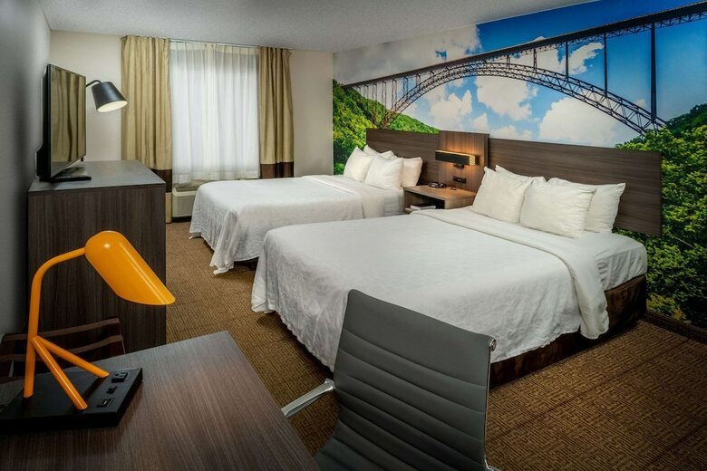 Hotel Clarion Pointe Beckley
