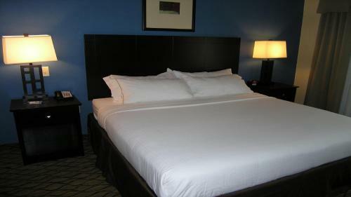 Holiday Inn Express Hotel & Suites Belle Vernon