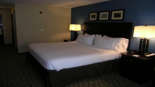 Holiday Inn Express Hotel & Suites Belle Vernon
