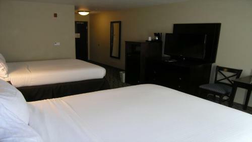 Holiday Inn Express Hotel & Suites Belle Vernon