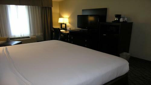 Holiday Inn Express Hotel & Suites Belle Vernon