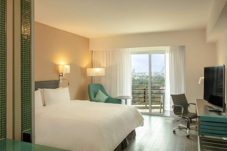 Hotel Fiesta Inn Puebla Las Animas