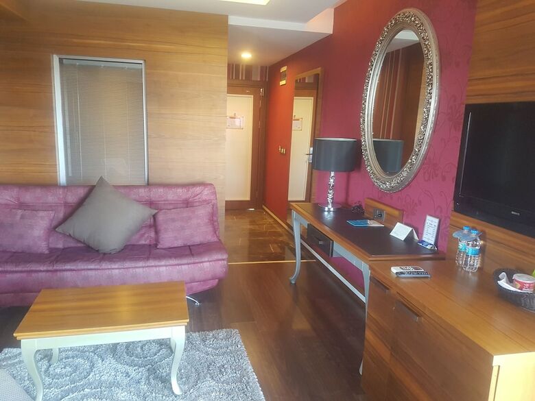Grand Okan Hotel