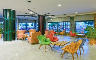 Hotel Monart City