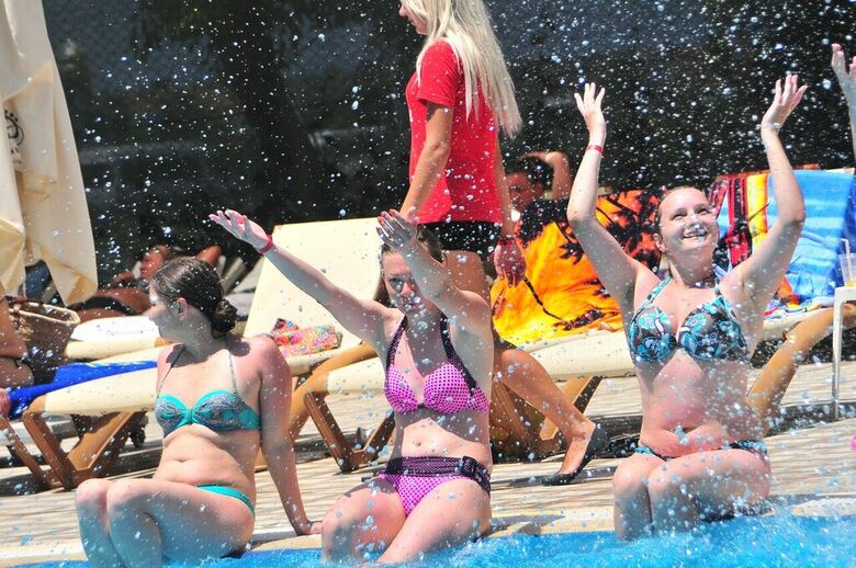 Hotel Asrin Beach