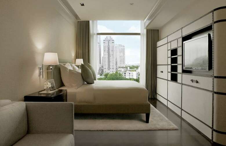 Hotel Oriental Residence Bangkok