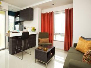 Hotel Sarasinee All Suites (corner)