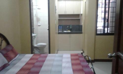 Hostal Robertos Dutch Inn