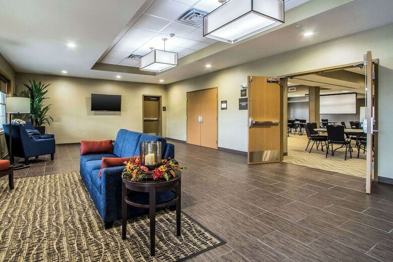 Hotel Comfort Suites