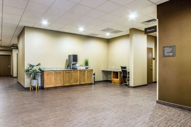 Hotel Comfort Suites