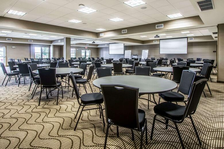 Hotel Comfort Suites