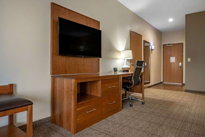 Hotel Comfort Suites