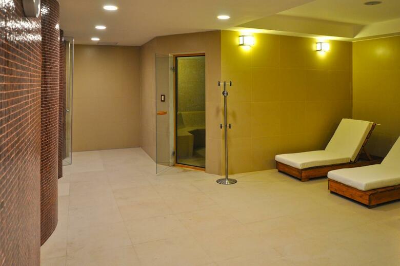 Amerian Hotel Casino Carlos V