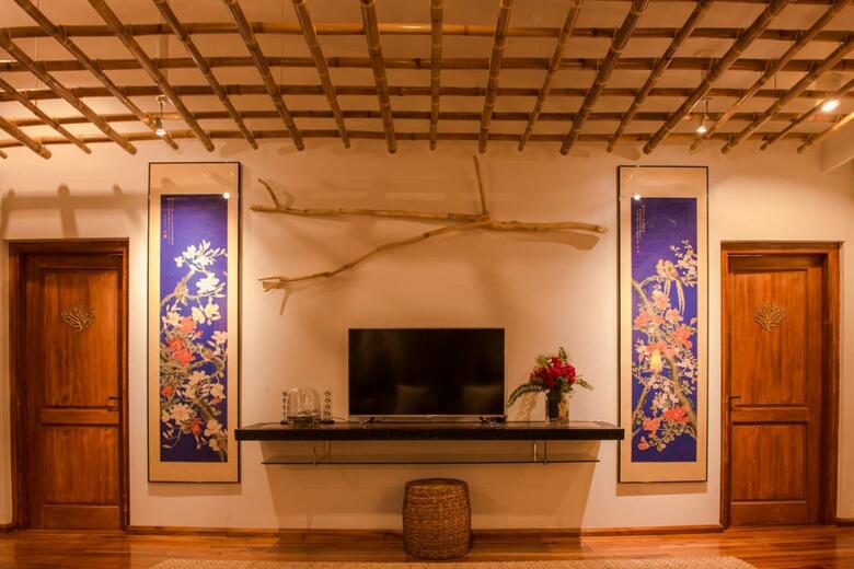 Donatela Hotel