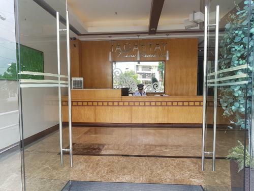 Apartamentos Eam Lake View @ Tagaytay Prime Residences
