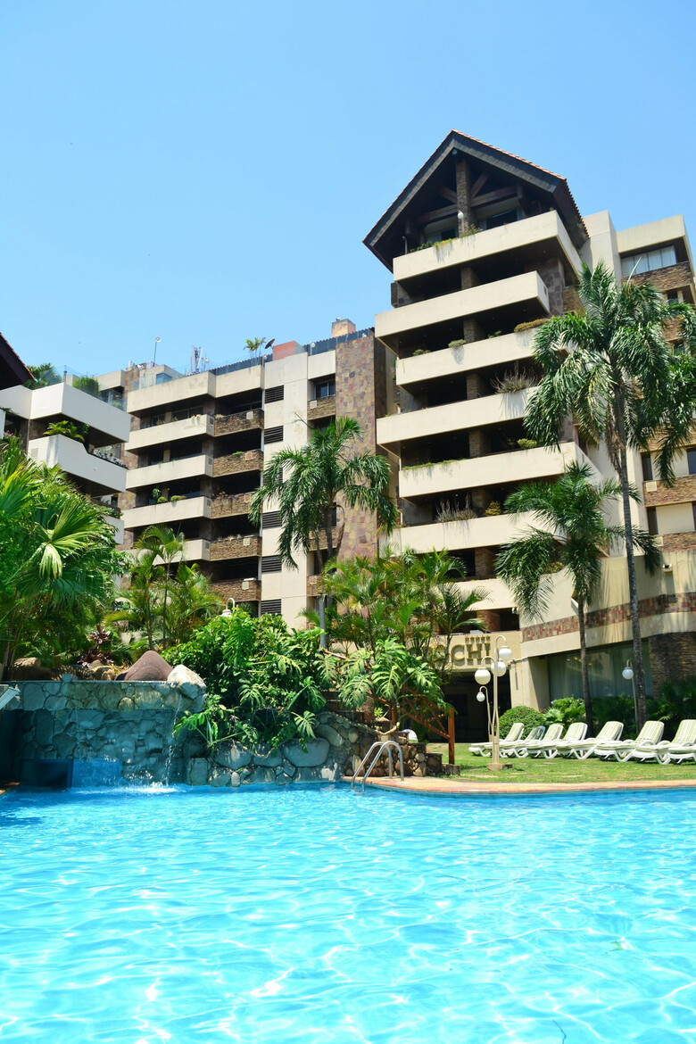 Hotel Toborochi Suites