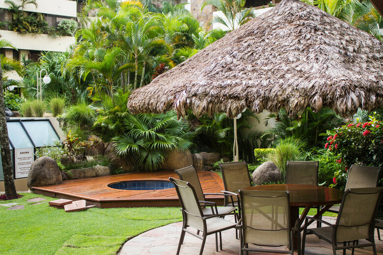 Hotel Toborochi Suites