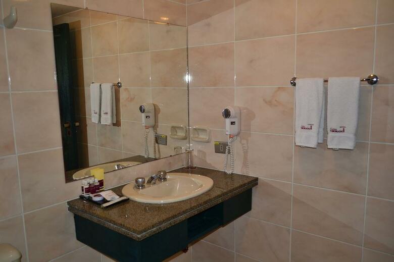 Hotel Toborochi Suites