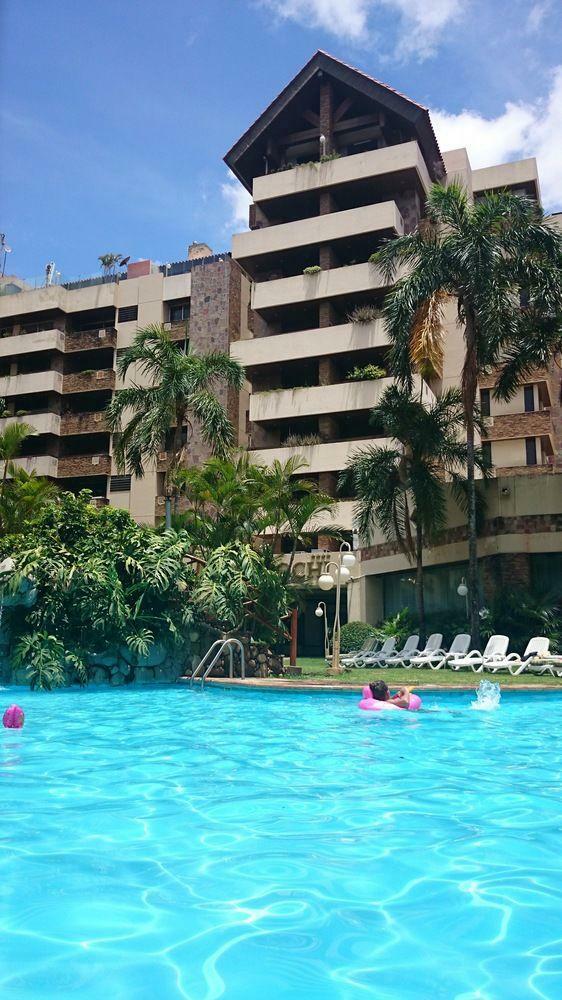 Hotel Toborochi Suites