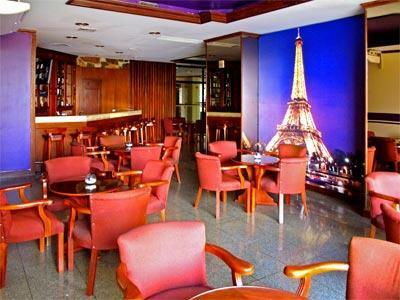 Hotel Toborochi Suites