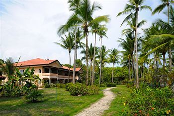 Cocomar Residences And Beachfront Hotel