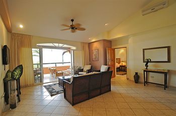 Cocomar Residences And Beachfront Hotel
